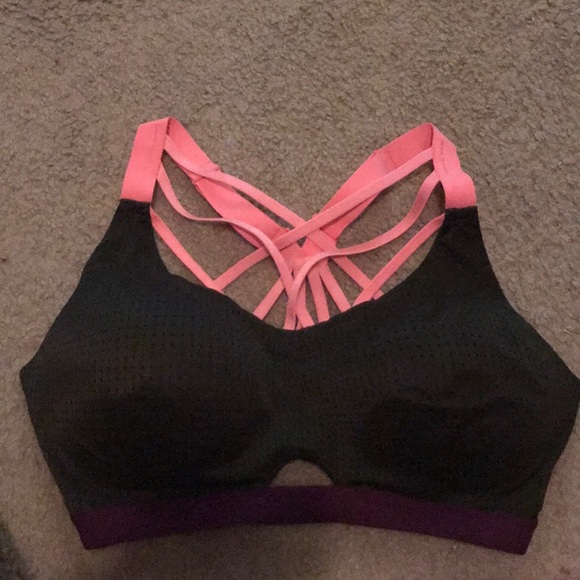 Victoria's Secret Other - NWOT sports bra